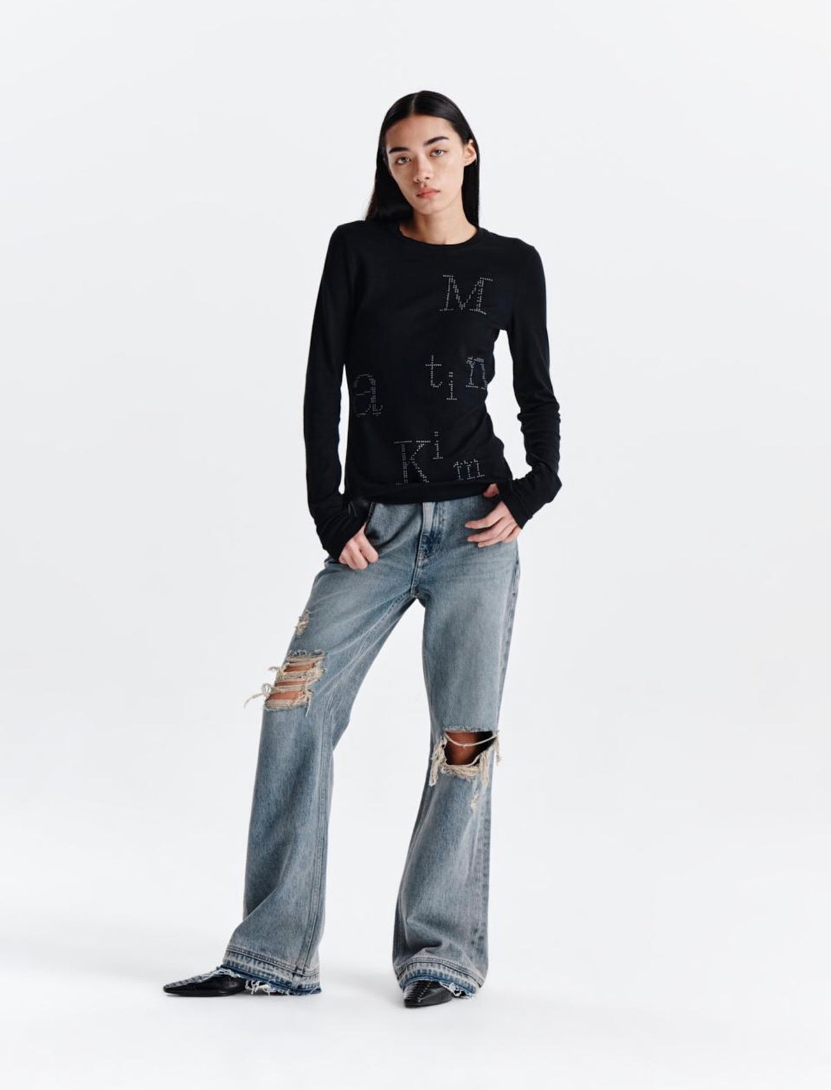 Matin Kim Dot Graphic Logo Lettering Top (Instock)