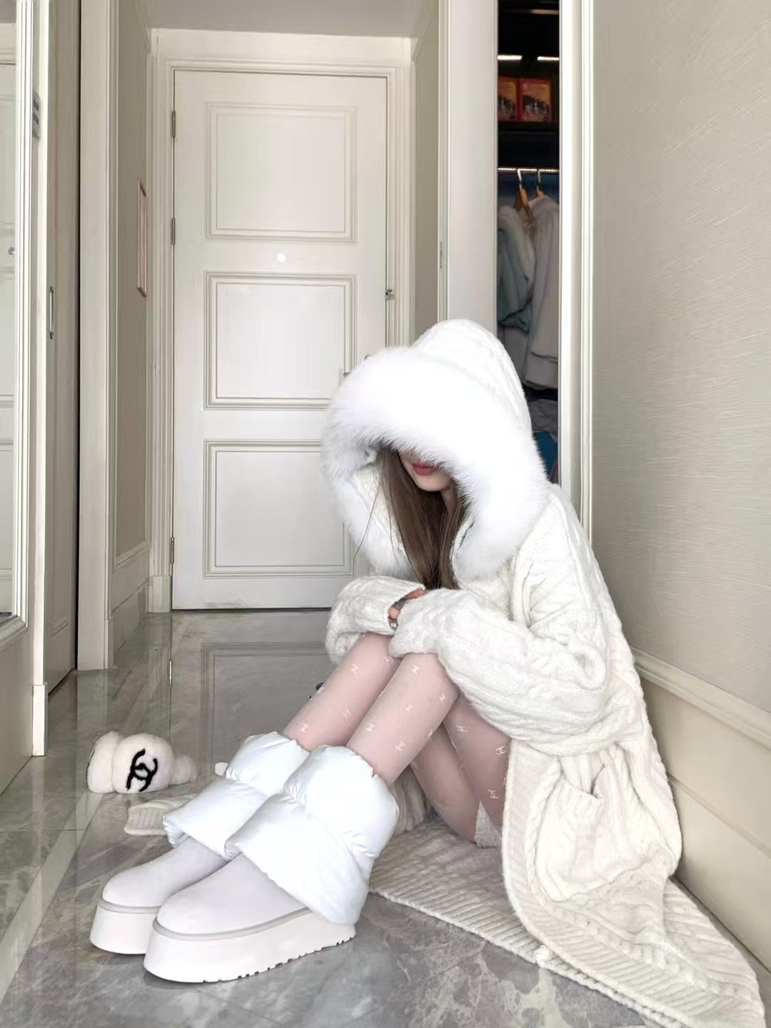 Kelly Designs Fox Fur White Long Length Cardigan（Instock)