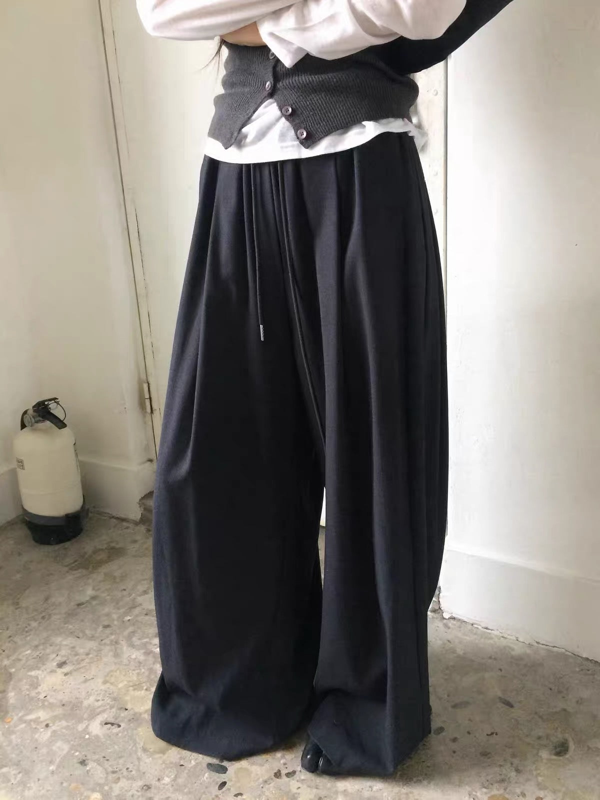 Korean APM Collection Relaxed Wide-Leg Drawstring Trousers (Instock)