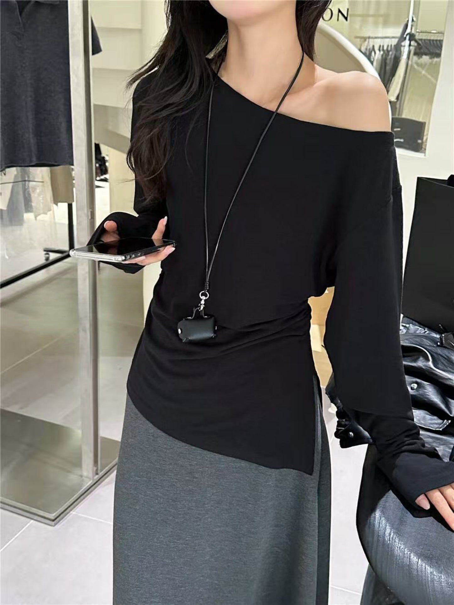 Kelly Designs Three Colors Top with Chain (Instock)