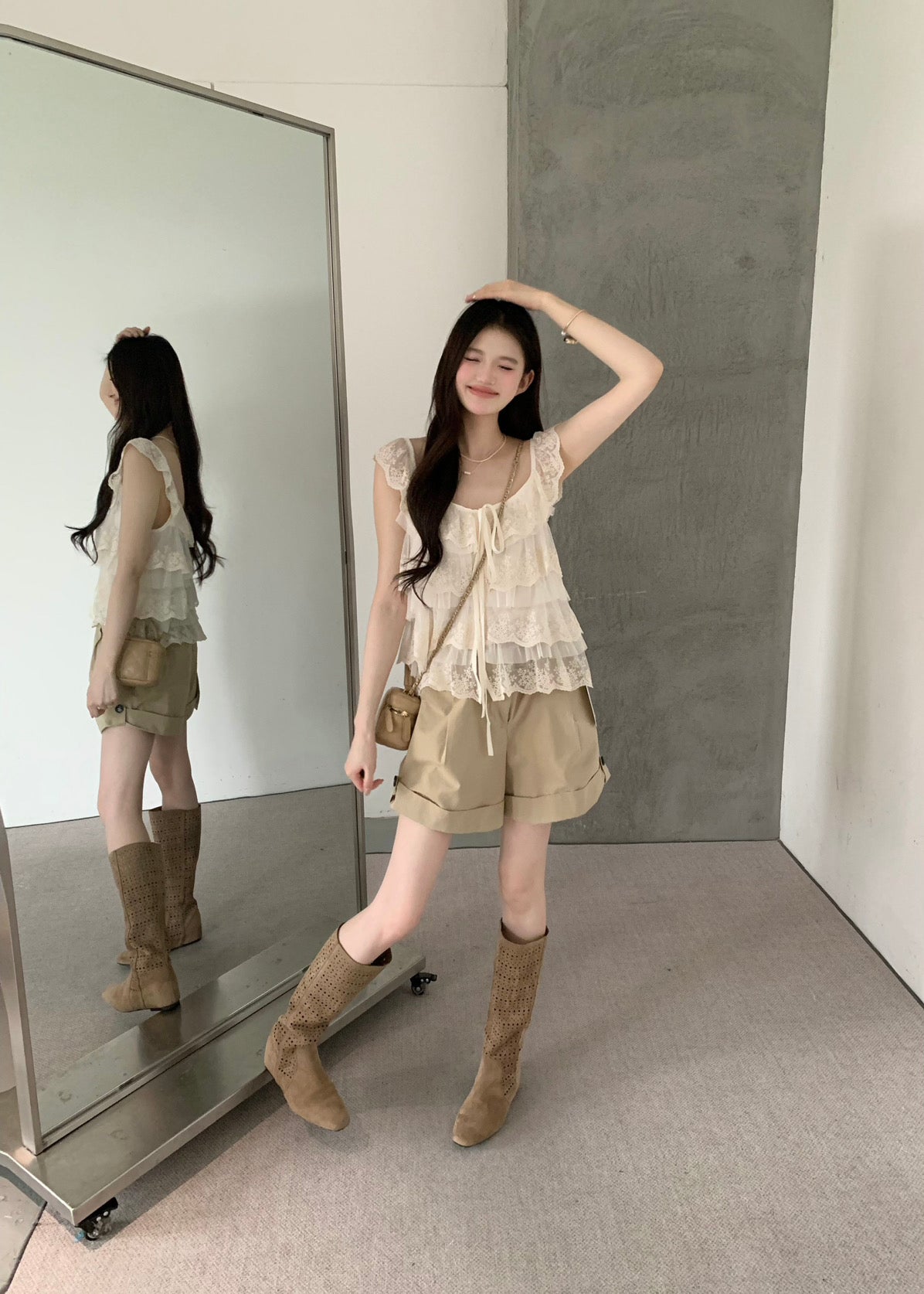 Kelly Designs Layer Beige Cami Top（Instock)