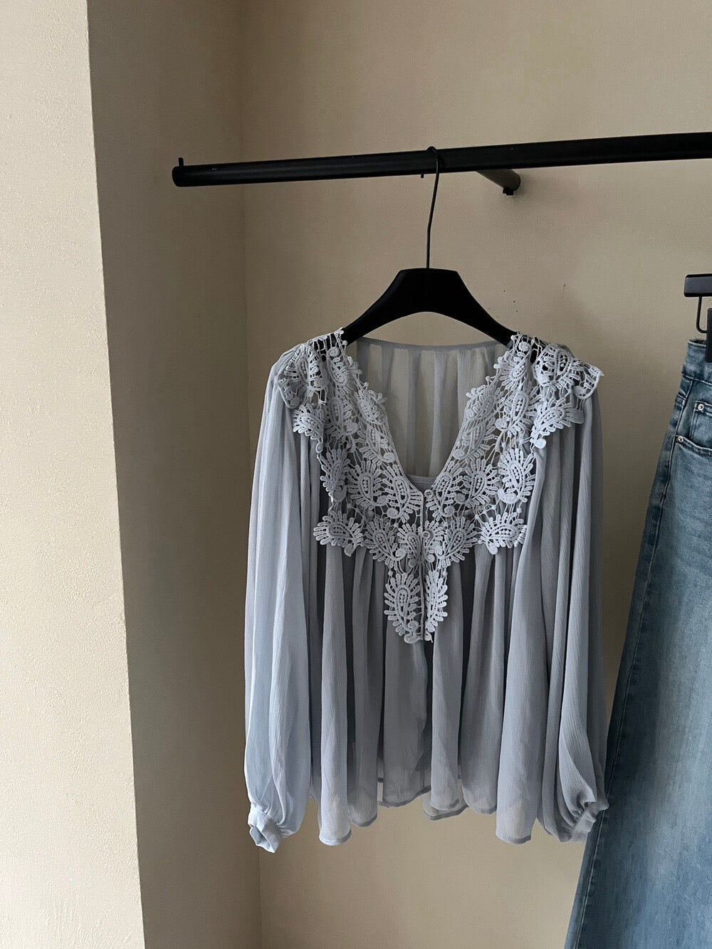 Kelly Designs 2 Colors Lace Top (Instock)