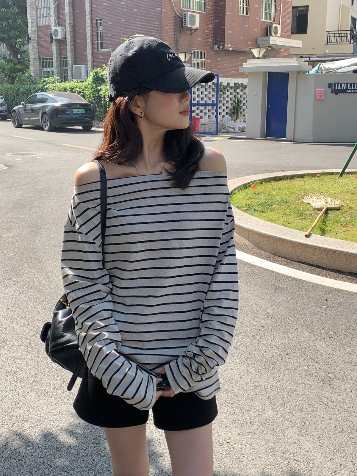 Kelly Designs 4 Colors Off Shoulder Top (Instock)