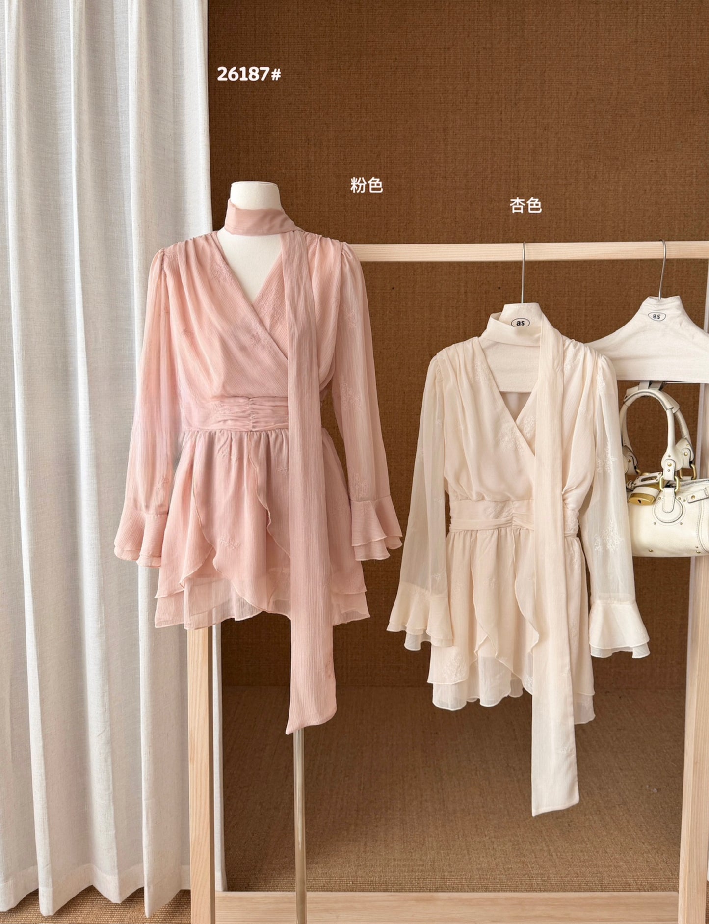 Kelly Designs 2 Colors Dress (Instock)