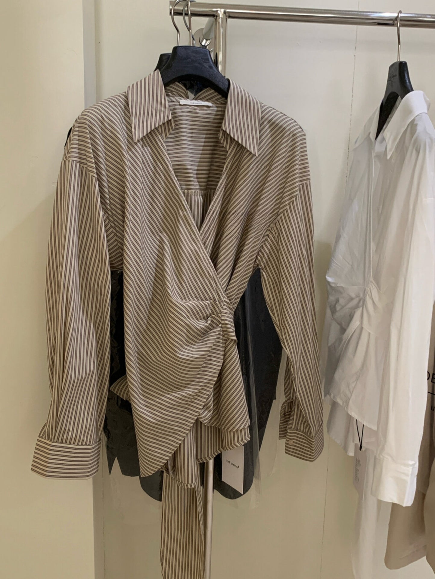Kelly Designs Three-Tone Belted Shirt (Instock）