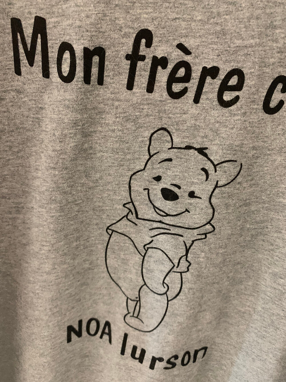 Kelly Designs French Bear Graphic Long-Sleeve Tee – “Mon frère c’est” (Instock)
