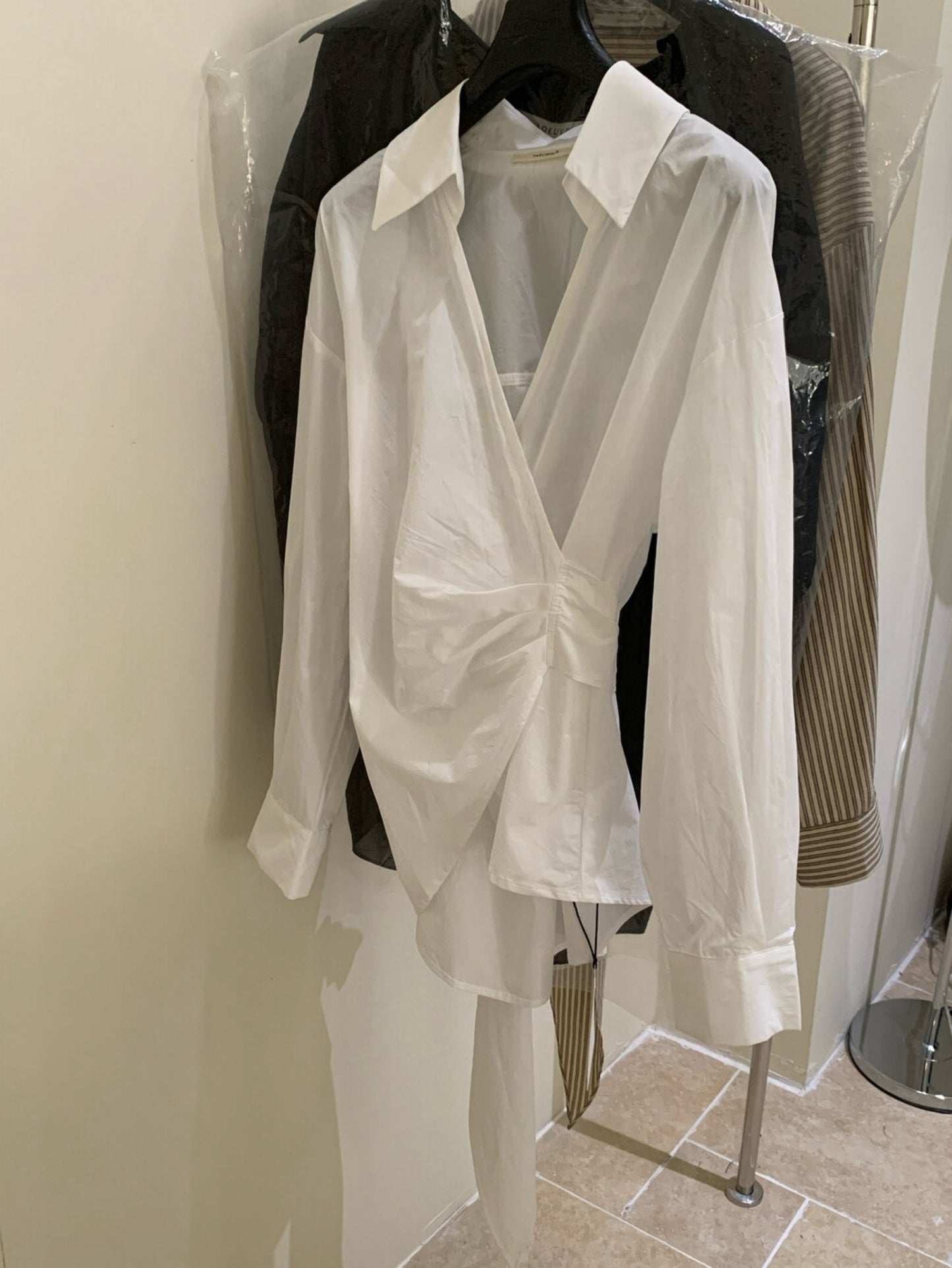 Kelly Designs Three-Tone Belted Shirt (Instock）