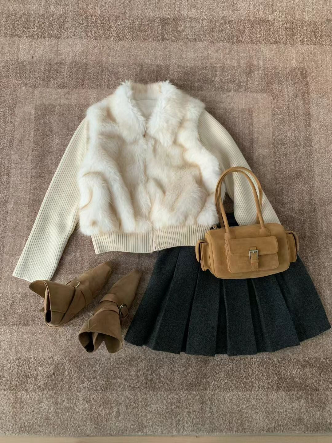 Kelly Designs Eco-Fur Jacket with Detachable Sleeves｜2-Way Short Faux Fur Coat (Instock)