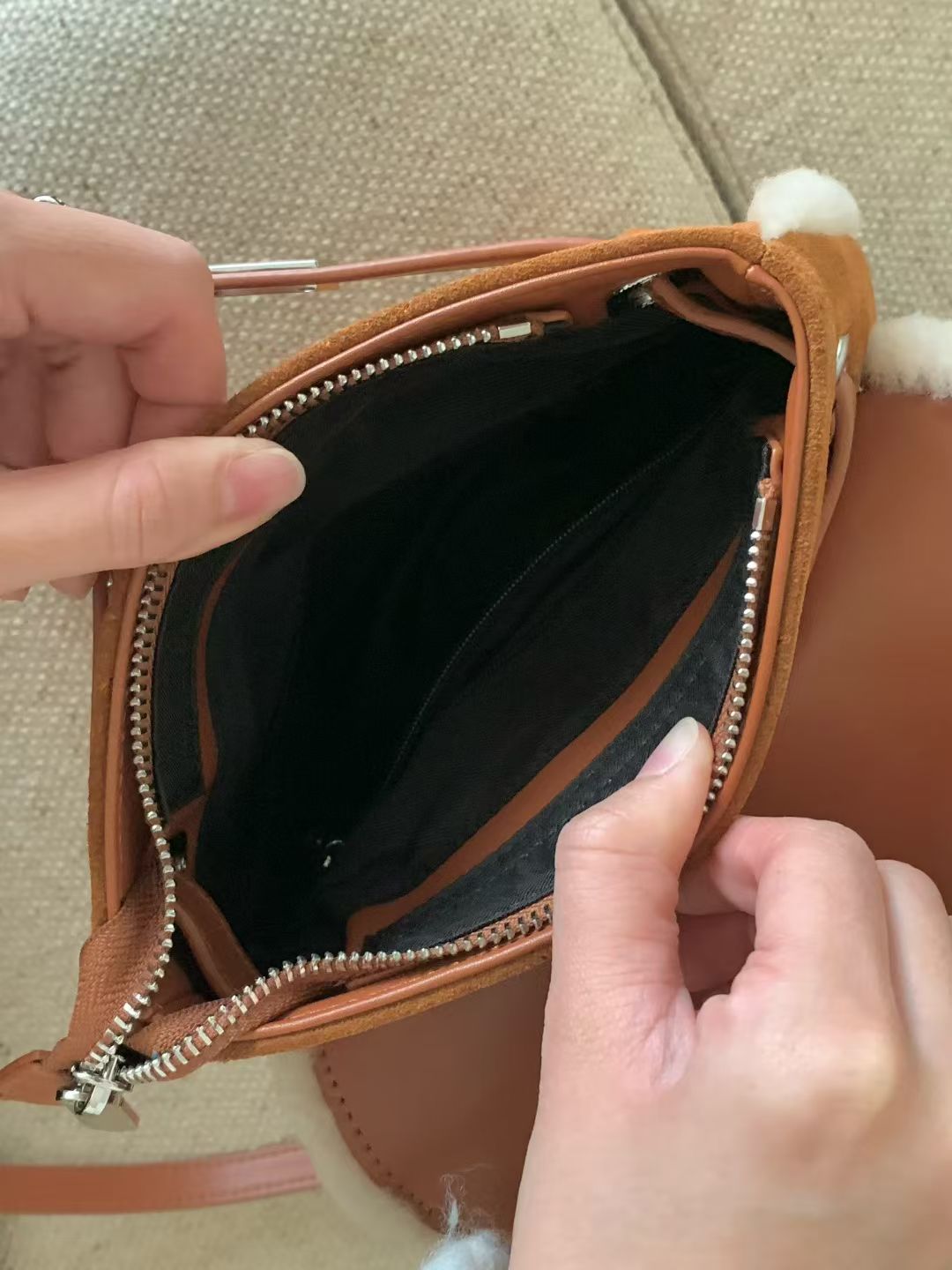 Korean APM Collection Stuffy Two Colors Leather Bag (Instock)