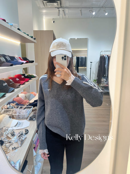 Kelly Designs V-Neck Lace Wool Grey Sweatshirt (Instock）