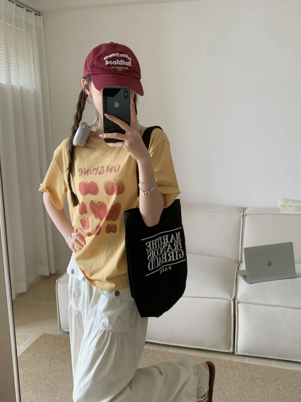Kelly Designs Apple Tshirt（Instock)