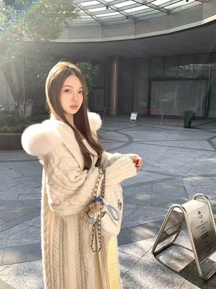 Kelly Designs Fox Fur White Long Length Cardigan（Instock)