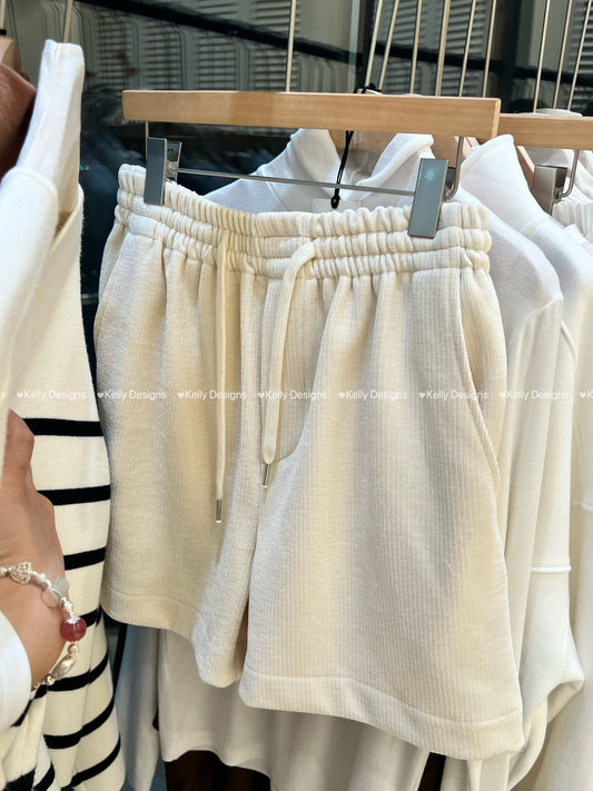 Korean APM Collection Two Colors Corduroy Winter Shorts (Instock)