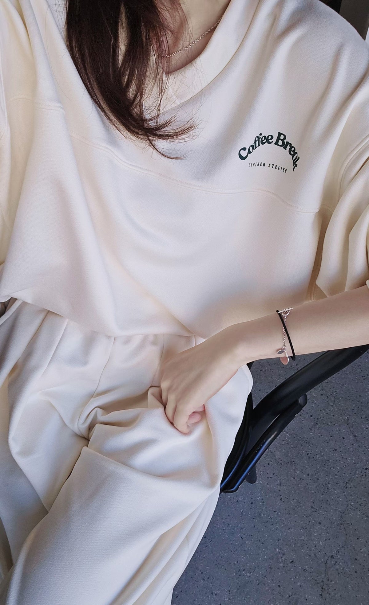 Korean Coffee Break V-Neck Sweatshirt (Instock)