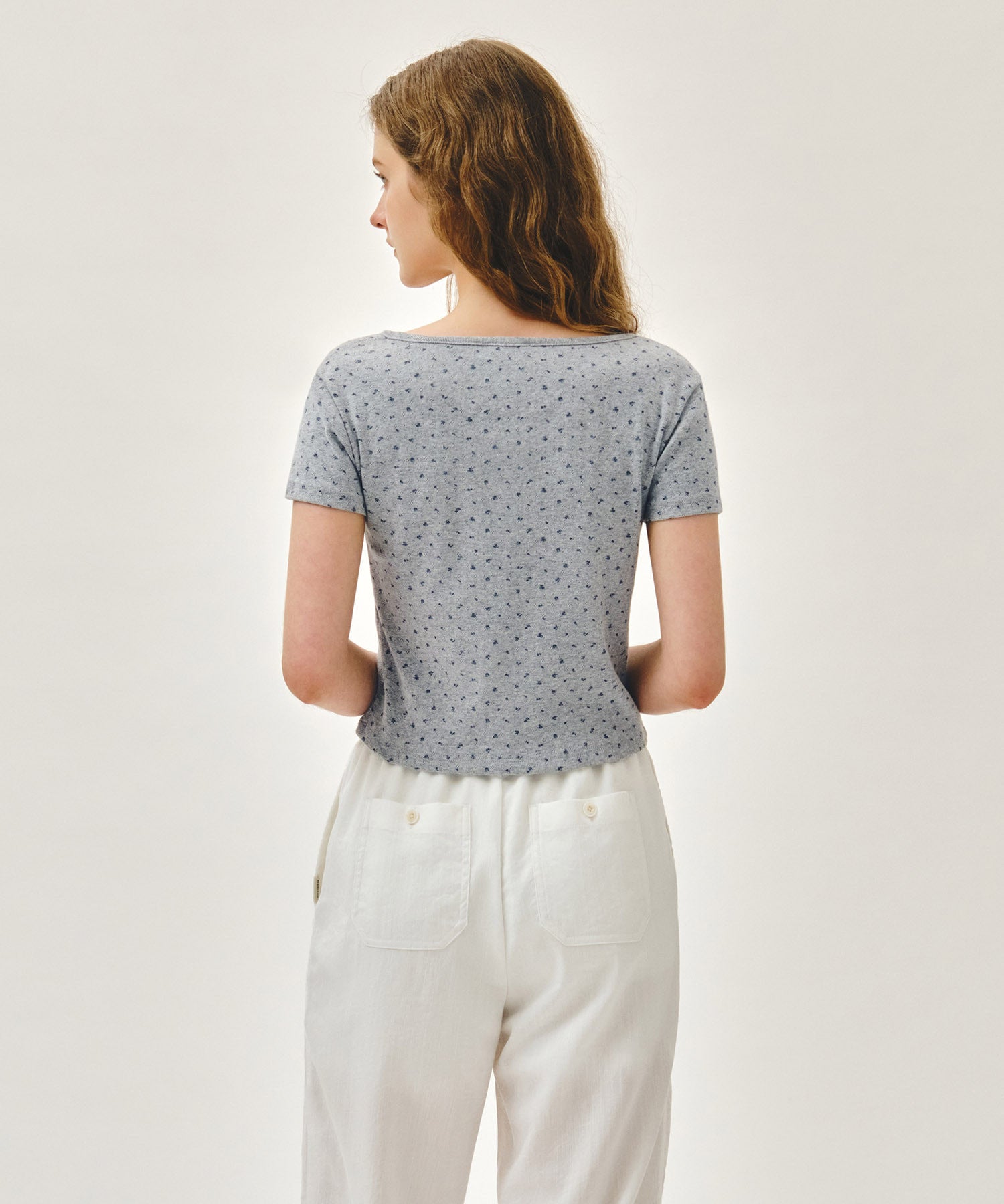 Marithe W FLOWER SLIM CROP TEE melange gray (Instock)