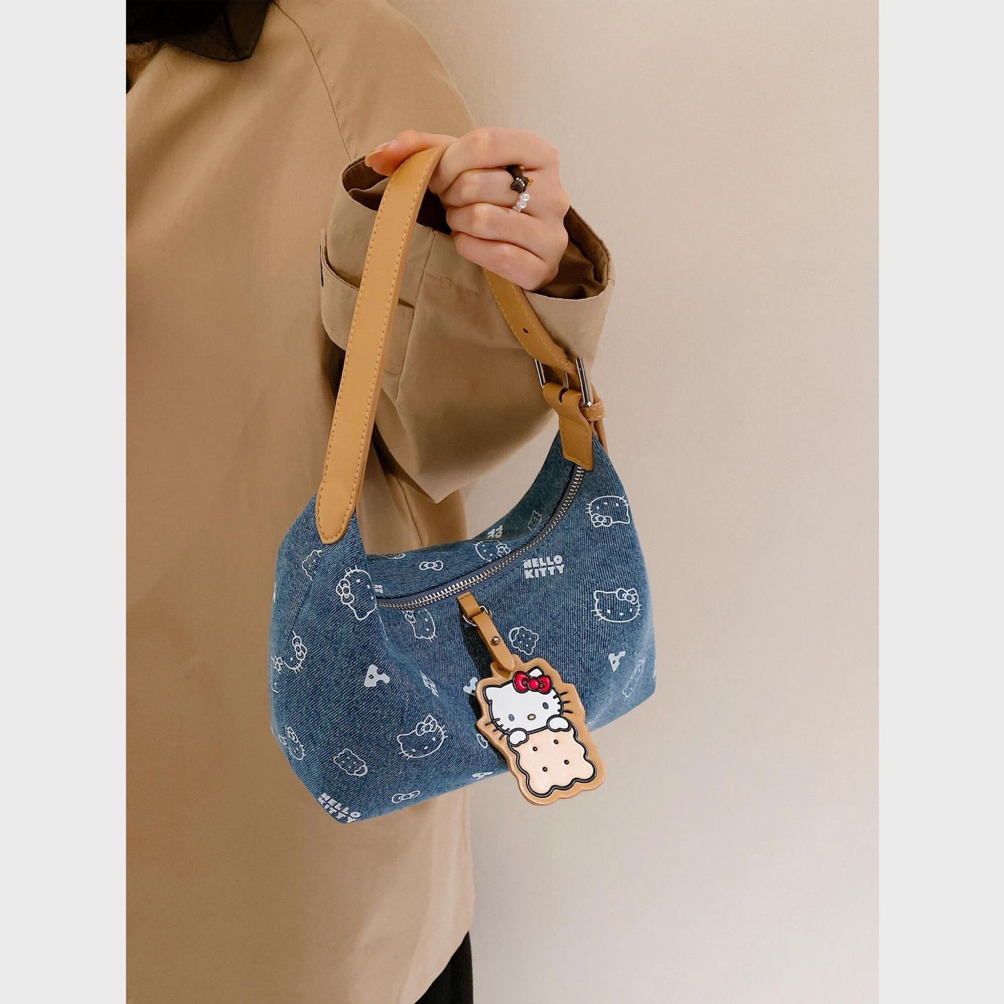 Kelly Designs Hello Kitty Denim Colors Shoulder Bag – Y2K Style(Preorder)