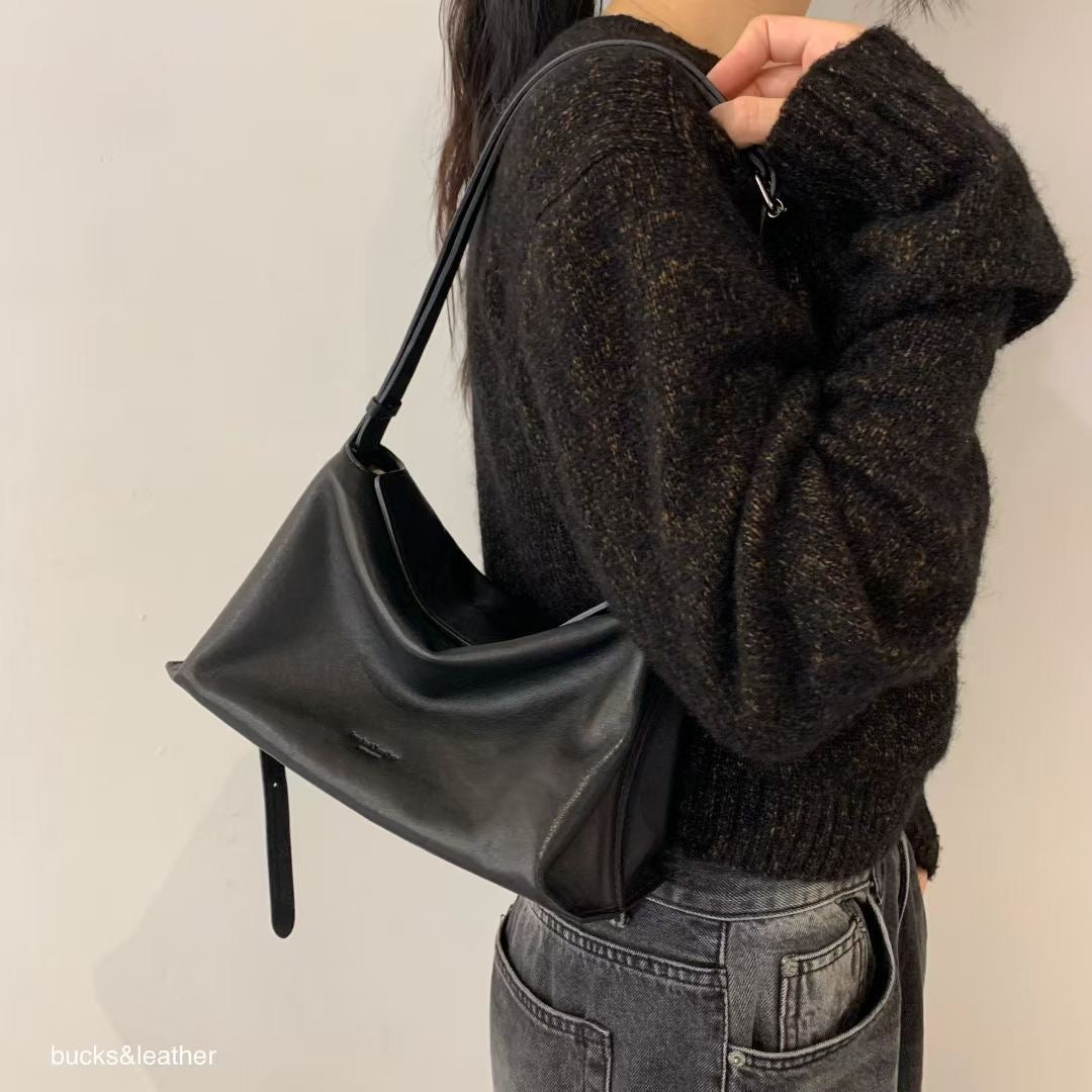 Korean APM Collection BUCKS&LEATHER Black Leather Medium Bag (Preorder)