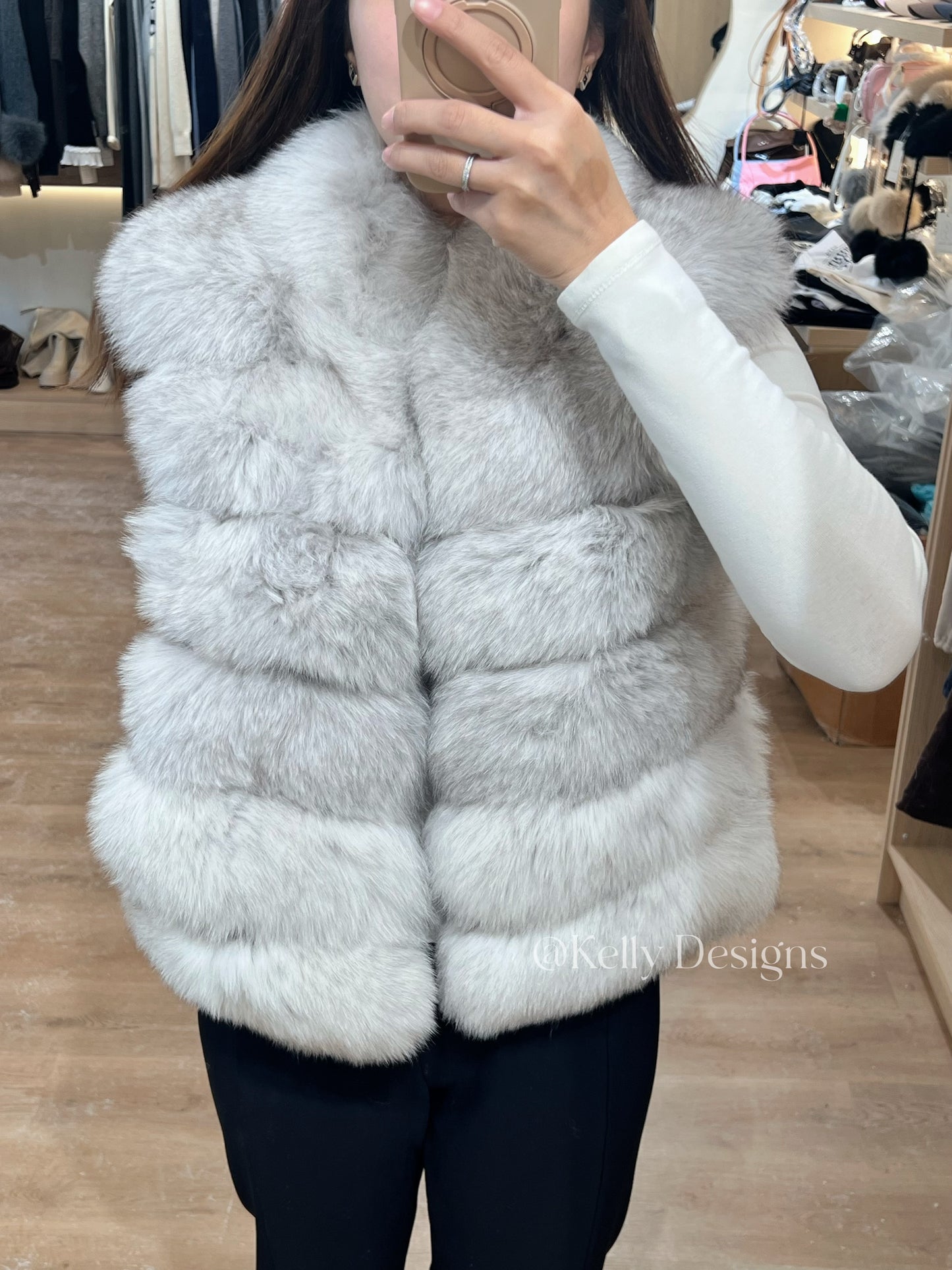 Kelly Designs Fox Fur Grey White Vest (1 weeks)