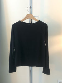 Korean Essential Slim Fit Long Sleeve Tee (Instock)