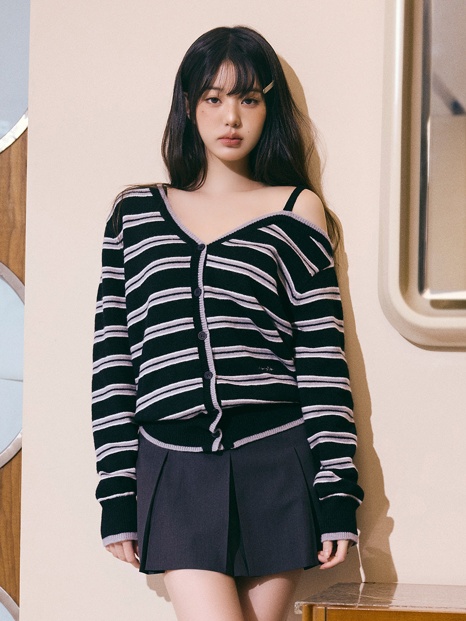 Korean Collection Rolaroal ONE OFF SHOULDER STRIPE WOOL BLENDED Cardigan Black (Instock)