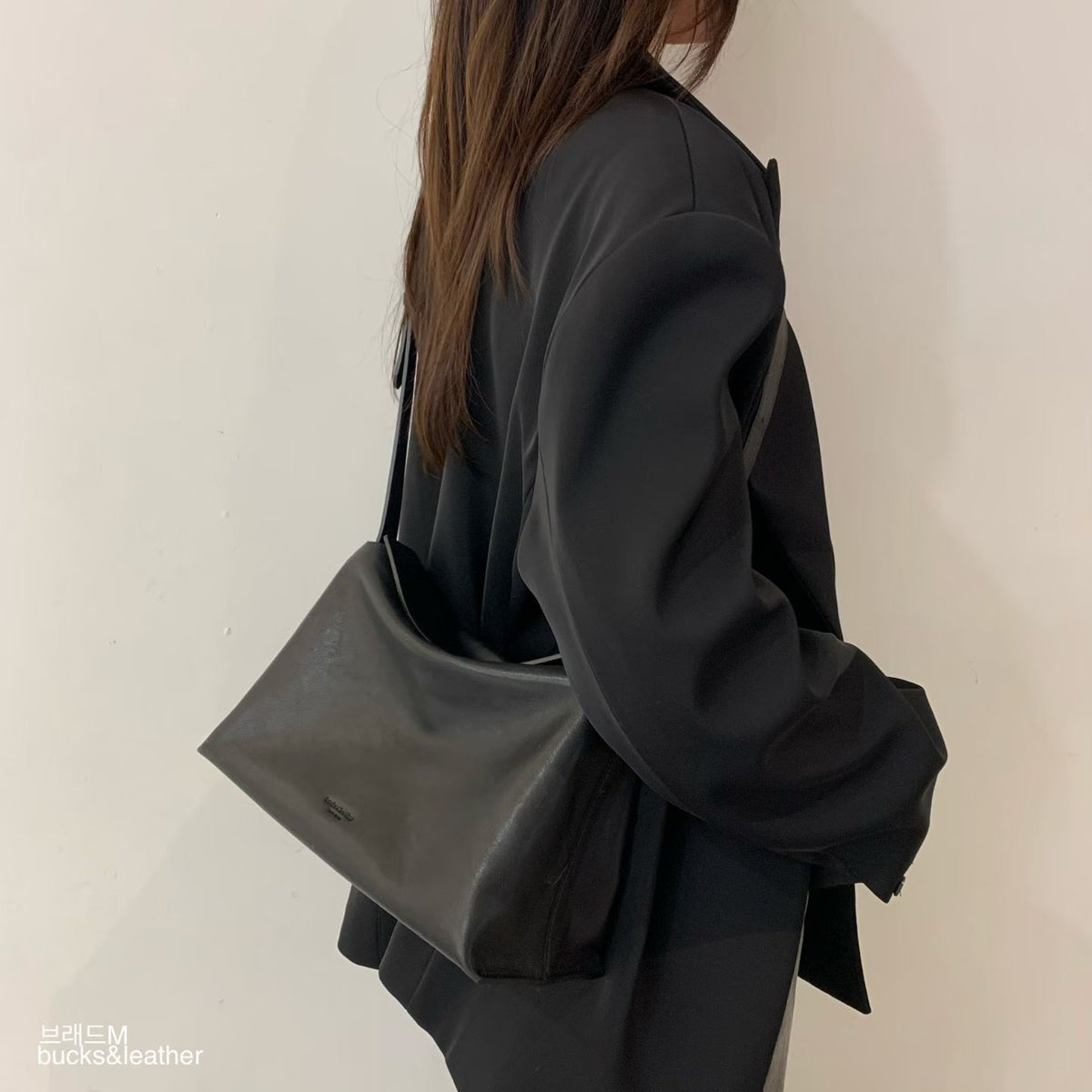Korean APM Collection BUCKS&LEATHER Leather Bag (Preorder)