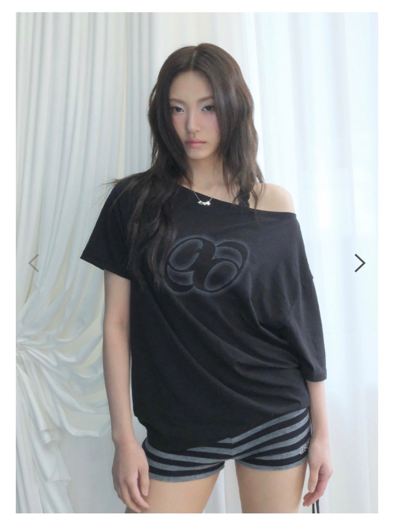 ASON Kiki Boxy Shirring Tee – Black
(Instock)