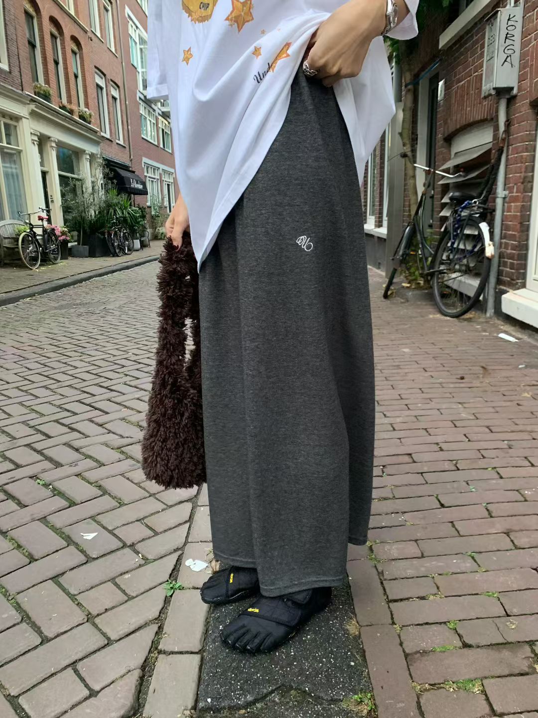 Korean APM Collection Underson Two Colors Skirt (Instock)