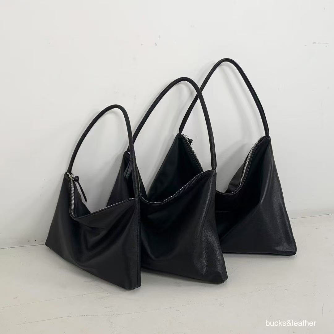 Korean APM Collection BUCKS&LEATHER Black Leather Bag (Instock)