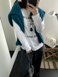 Kelly Designs French Bear Graphic Long-Sleeve Tee – “Mon frère c’est” (Instock)
