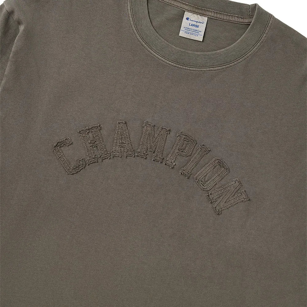 CHAMPION Korea Arch Logo Loose-Fit Appliqué Long-Sleeve T-Shirt – Brown | BTS V Pick (Preorder)