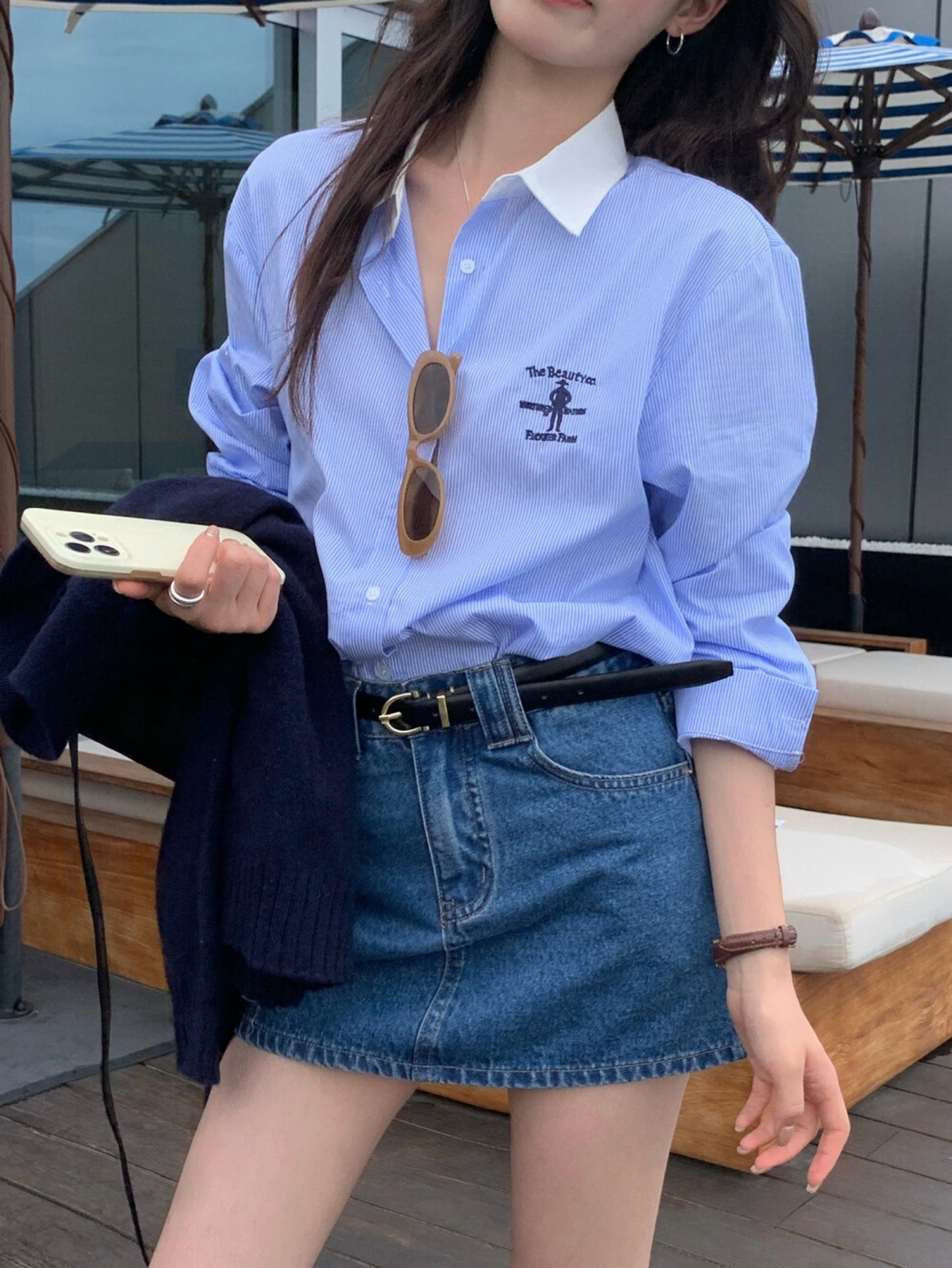 Kelly Designs Retro Contrast Collar Embroidered Oversized Shirt (Instock）