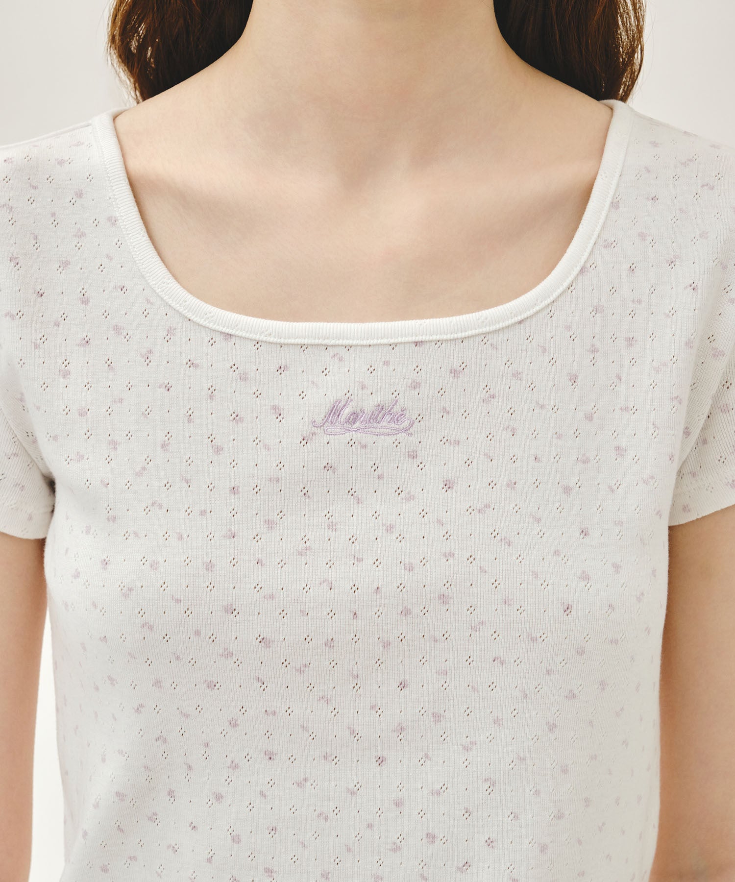 Marithe W FLOWER SLIM CROP TEE ivoire (En stock)