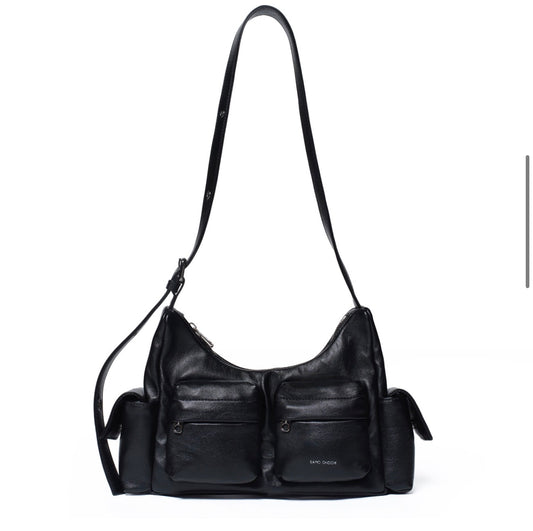 Korean Collection Samo Ondoh pocket mug bag M nappa black (Instock)