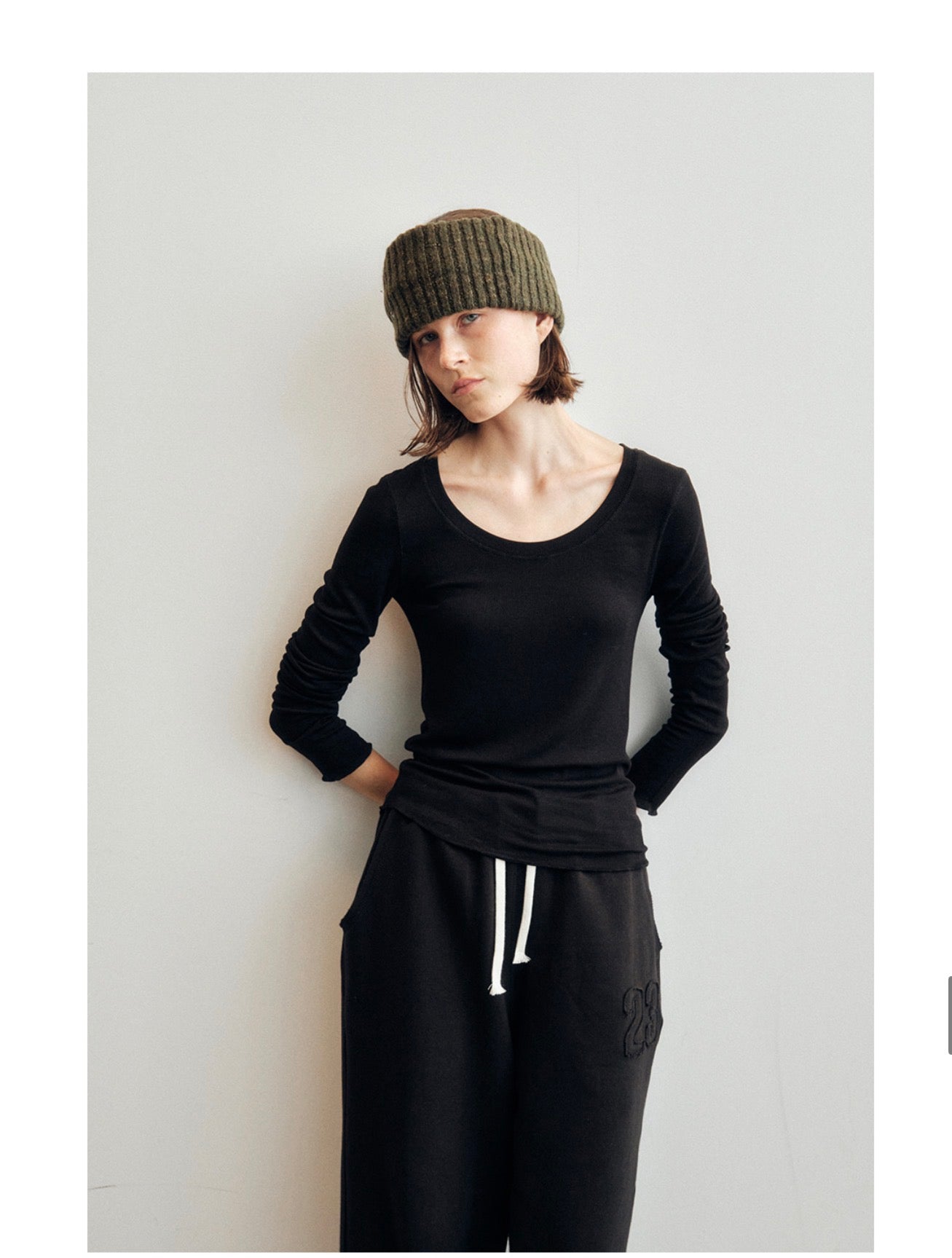 Korean Soft U-Neck Contrast Stitch Long Sleeve Top – 7 Colors (Instock)