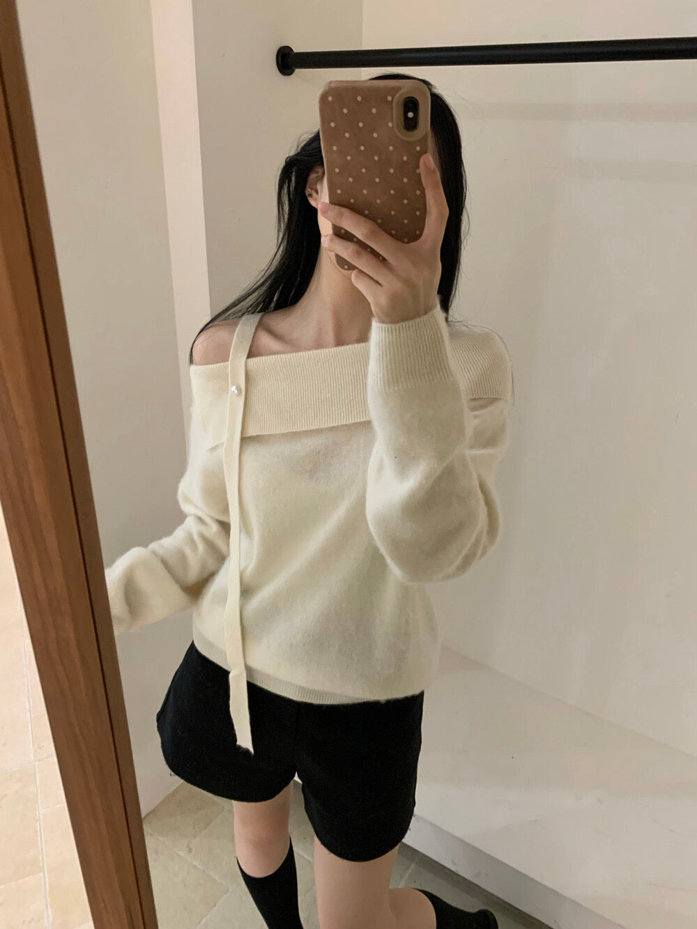 Kelly Designs 95.8% Wool Asymmetric Off-Shoulder Knit Sweater (Instock)