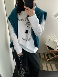 Kelly Designs French Bear Graphic Long-Sleeve Tee – “Mon frère c’est” (Instock)