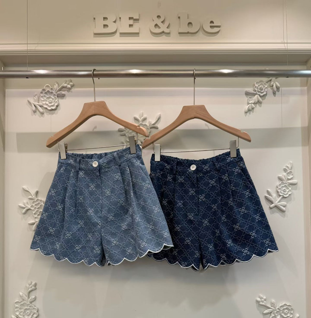 Korean APM Collection Half Elasticty Shorts- 2 Colors(Instock)