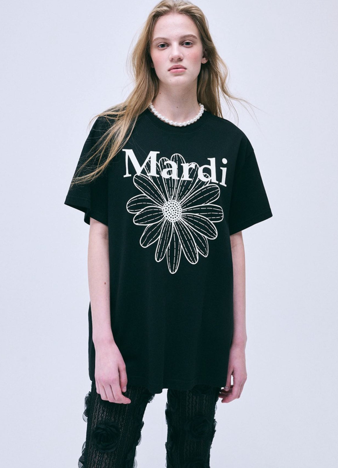 Mardi Mercredi Black-Cream Unisex TSHIRT FLOWERMARDI(Preorder)