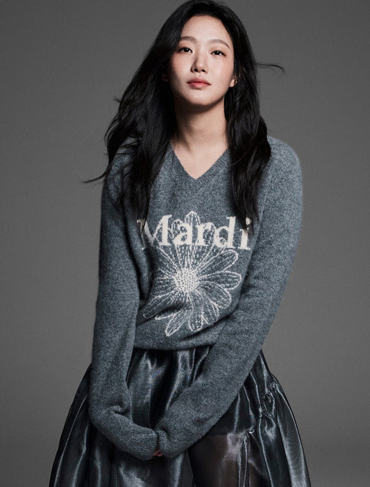 Mardi Mercredi RACCOON BLENDED V NECK FLOWERMARDI_GREY IVORY (Preorder)