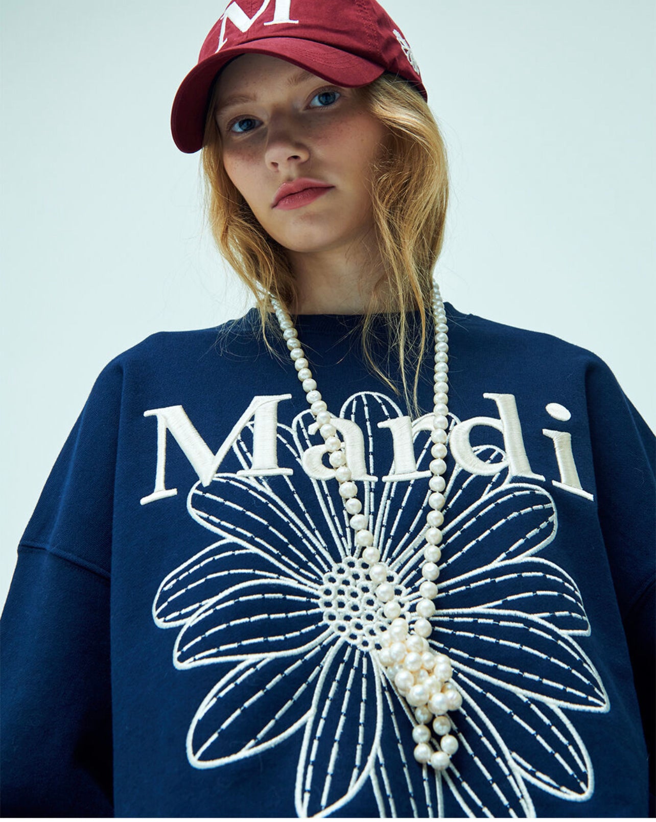 Mardi Mercredi SWEATSHIRT FLOWERMARDI NEEDLEWORK_NAVY CREAM(Preorder)