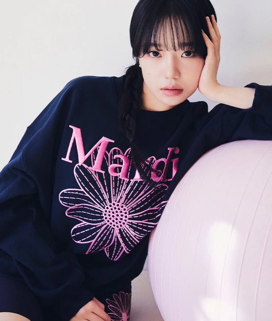 Mardi Mercredi SWEATSHIRT FLOWERMARDI NEEDLEWORK_NAVY FUCHSIA (Instock)