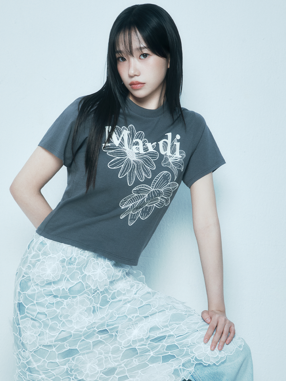 Mardi Mercredi SLIM TSHIRT TRIPLE FLOWER_ CHARCOAL IVORY(Instock)