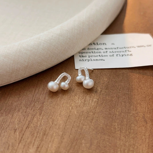 Kelly Designs Sterling Silver Curved Pearl Stud Earrings(Instock)