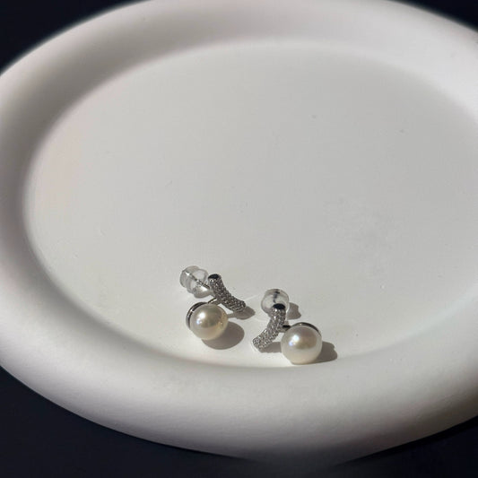 Kelly Designs 925 Silver Curved Crystal & Pearl Stud Earrings(Instock)