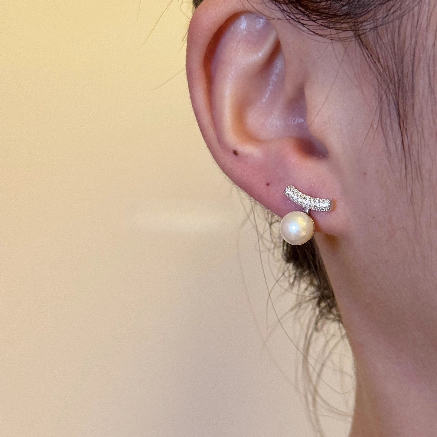 Kelly Designs 925 Silver Curved Crystal & Pearl Stud Earrings(Instock)