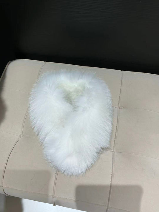 Kelly Designs Fox Fur White Scarf (Instock)