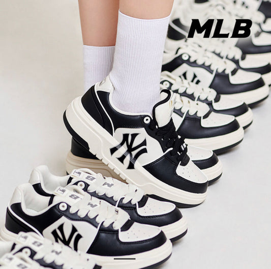 MLB CHUNKY LINER CLASSIC NY BLACK(Pre order)